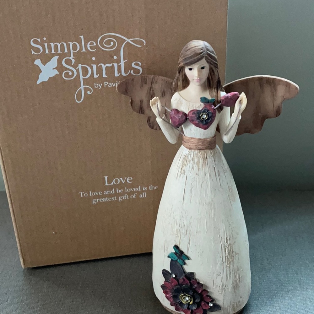Simple Spirits 7.5” Angel Holding Hearts by Pavilion Gift Company New in box